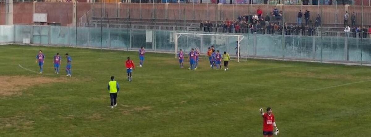 Il Paternò crolla a Scordia: la società rossoazzurra chiude la Curva - 