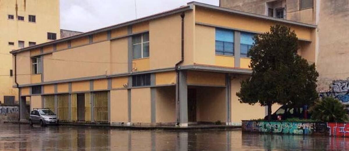 Rubati 28 computer alla scuola Virgilio - 