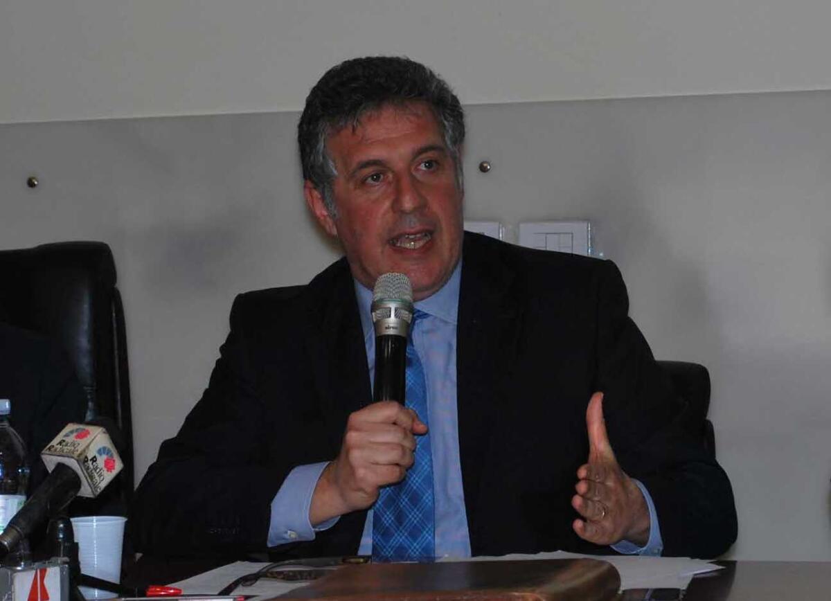 "La politica non ha emanato norme utili per combattere la collusione della mafia" - 