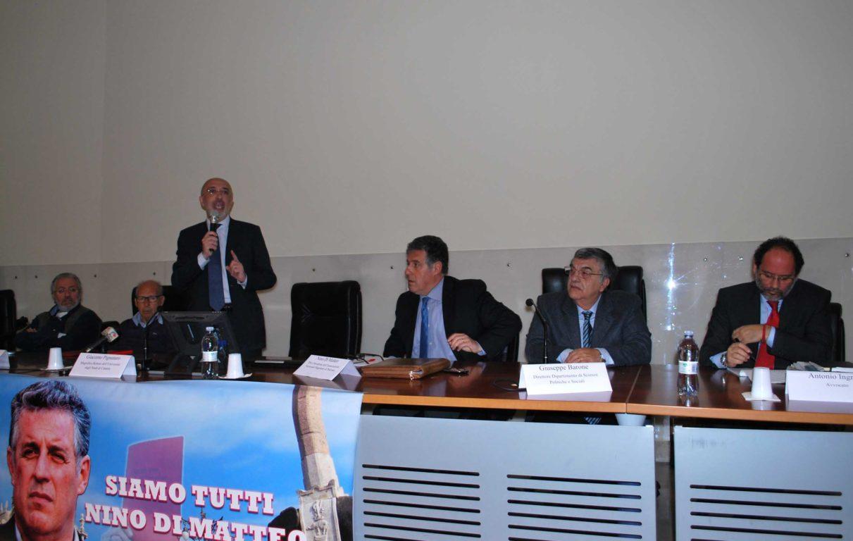 Il tavolo dei relatori