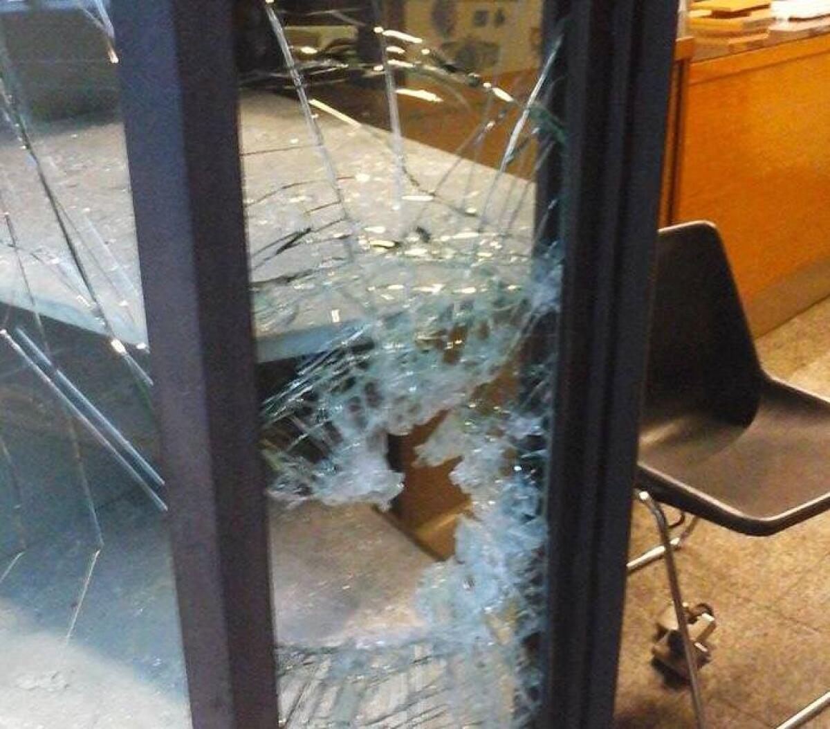 Prima di stanotte era toccato alla gioielleria Coniglio e ad un negozio cinese - FOTO - 