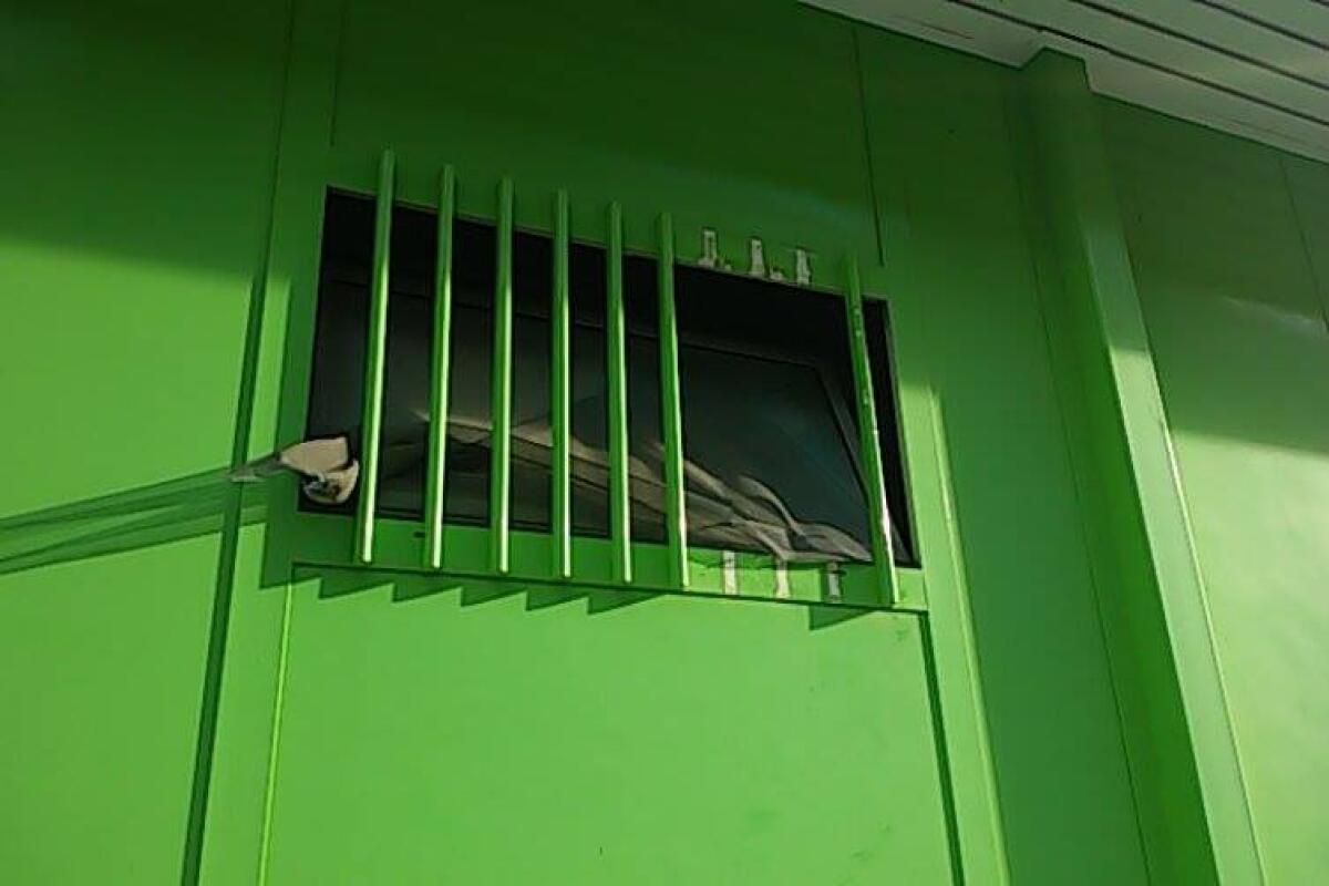 Gli sciacalli non si fermano: furto con scasso all'Erg di Corso Italia - 