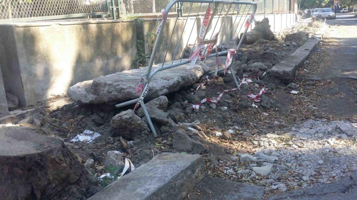 Viale Kennedy trasformato in un sentiero di guerra - 