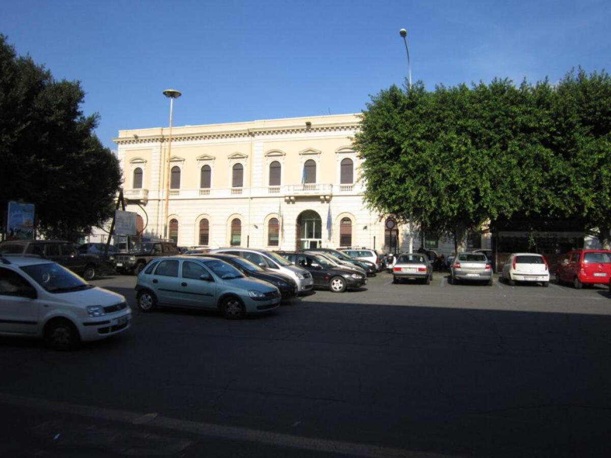 Rapina e lesioni personali: arrestato - 