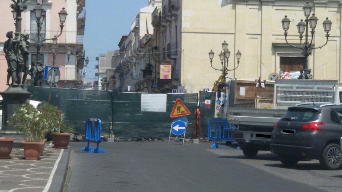 Partiti i lavori di rifacimento di piazza Indipendenza - 