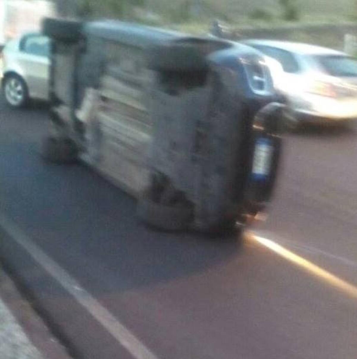 Incidente stradale all'altezza del Palazzo di ferro - 