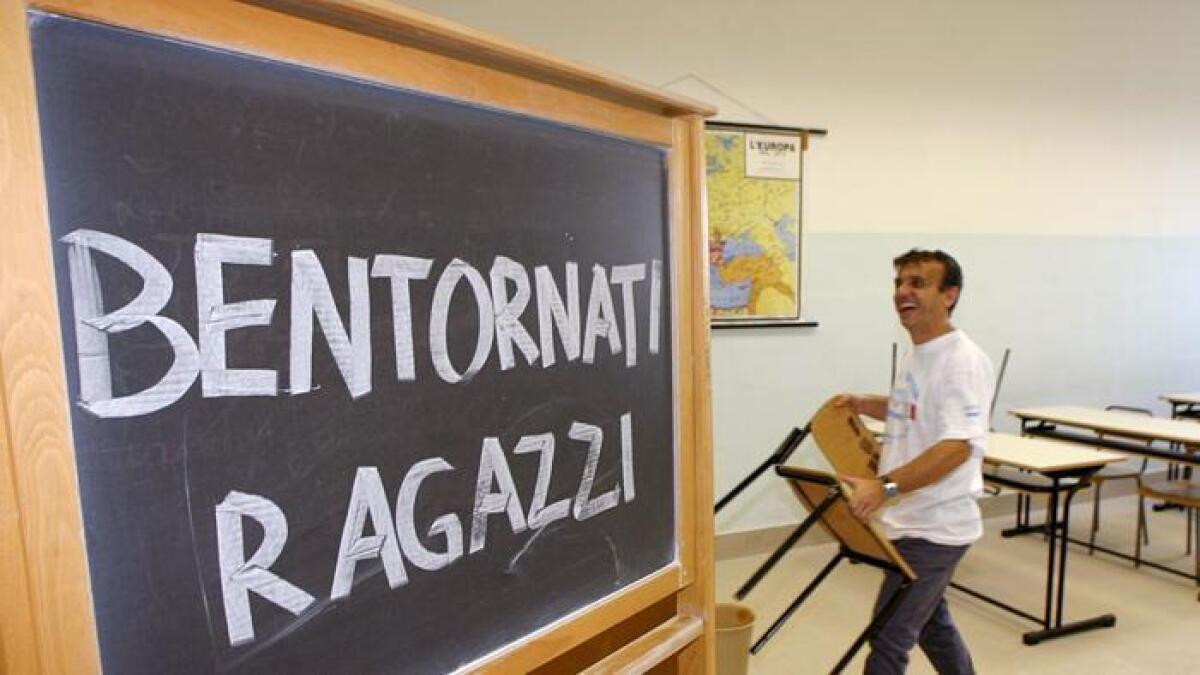 Scuola, fine delle vacanze: la prima campanella è pronta a suonare anche a Paternò - 