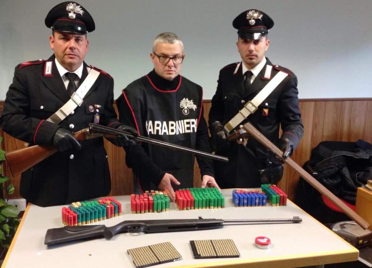 Licodia, deteneva armi: arrestato e subito liberato - 