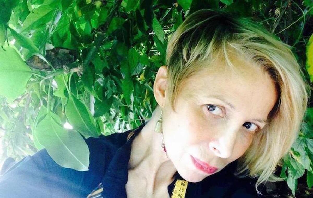 “Atlante degli abiti smessi”, la presentazione del libro di Elvira Seminara - 