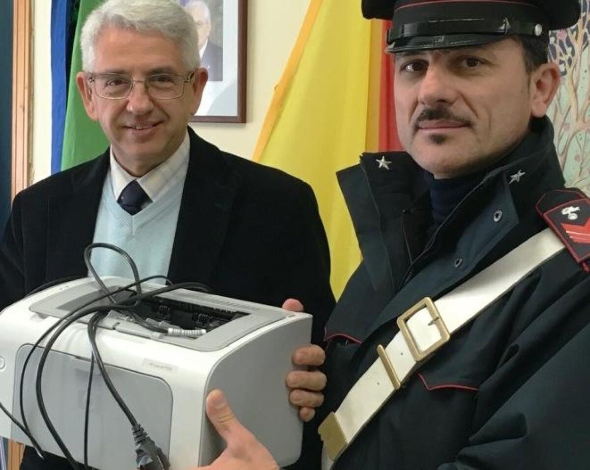 19enne paternese braccato mentre rubava in una scuola a Licodia - 