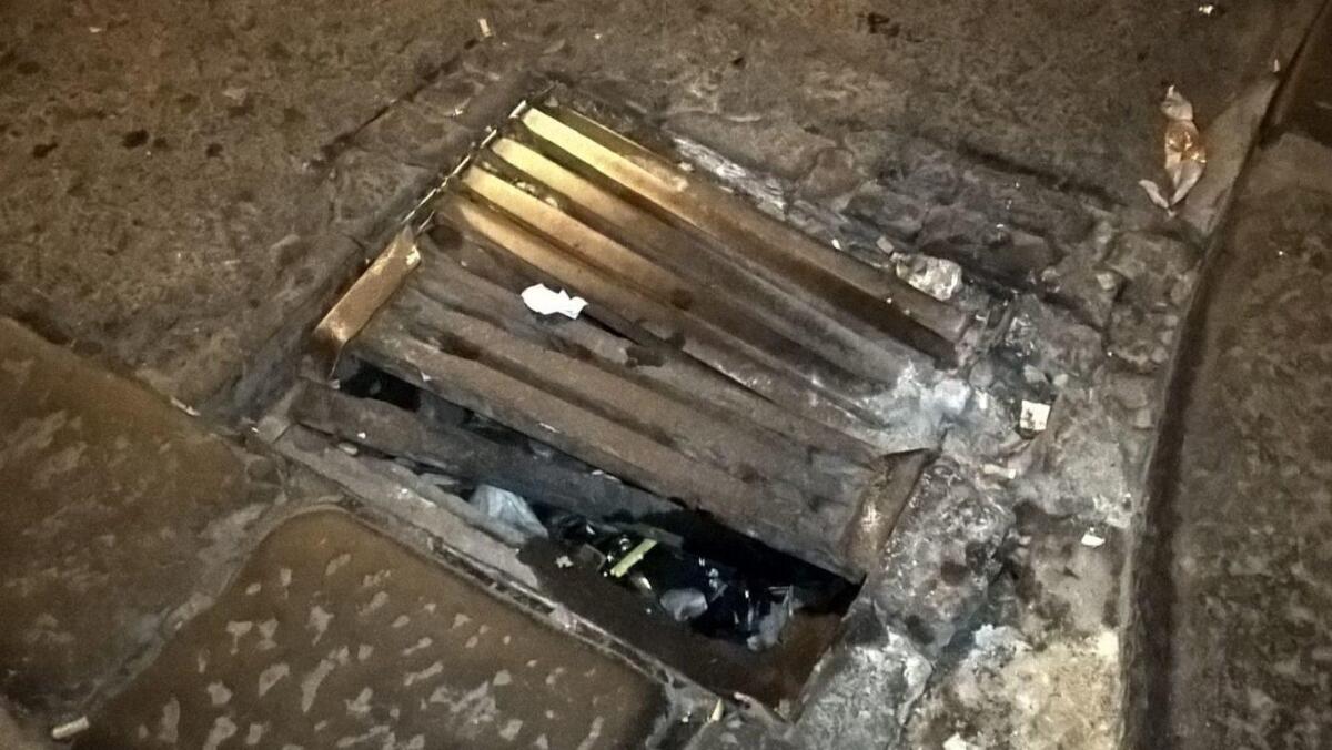 “Una grata pericolosa davanti San Michele: c’è chi è inciampato, ferendosi” - 