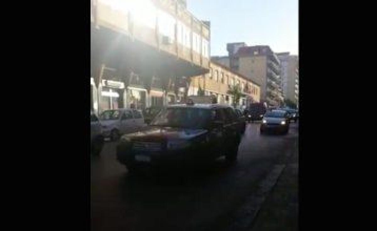 Operazione "THE END" carabinieri a sirene spiegate in via Emanuele Bellia - 