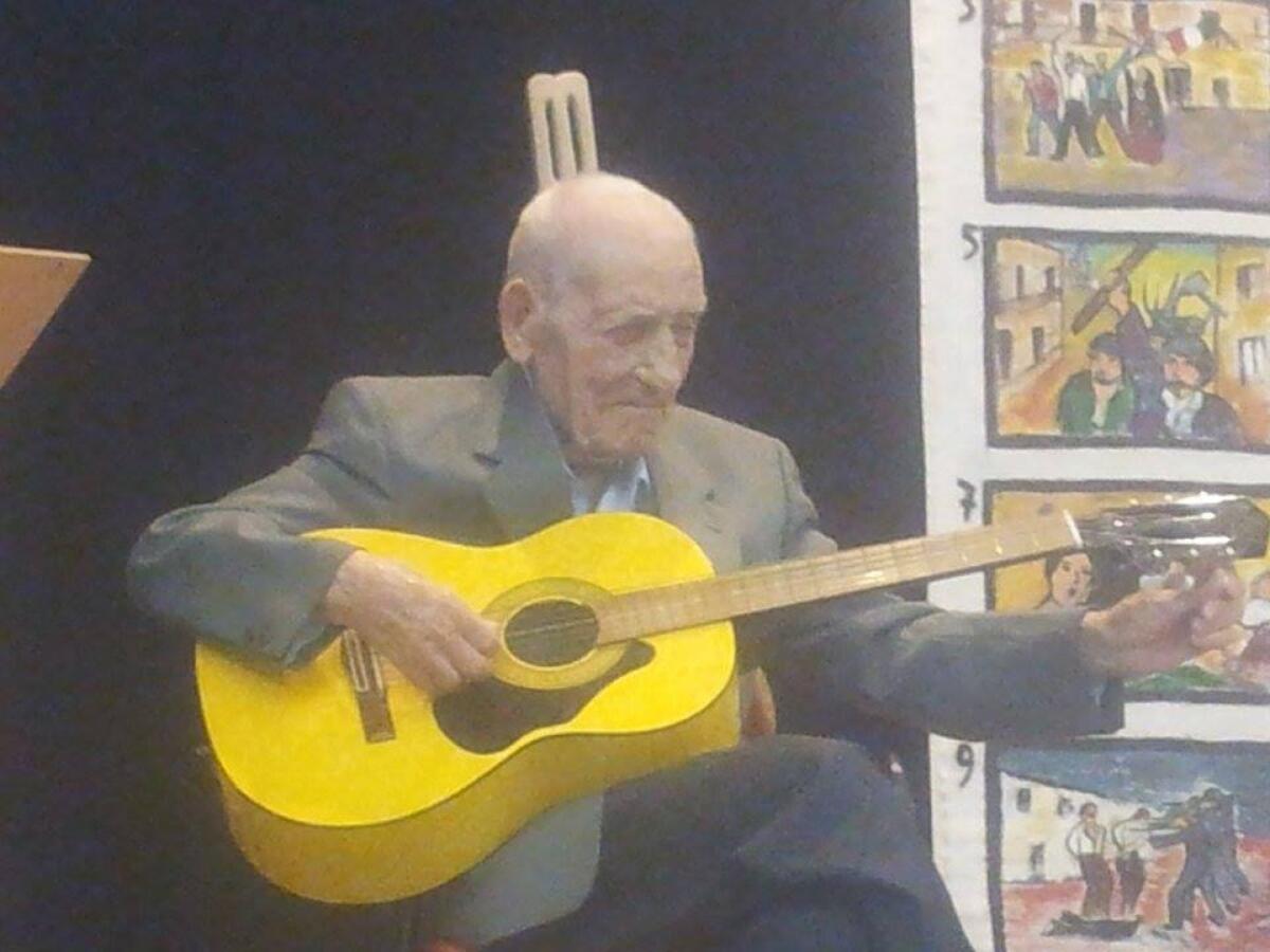 Addio all’ultimo dei grandi cantastorie: si è spento Paolo Garofalo - 