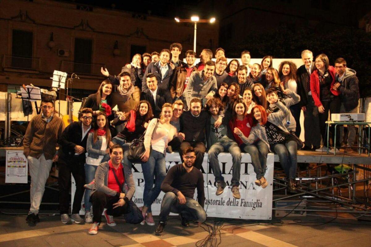 "Festa della famiglia": spettacolo a piazza Umberto - 