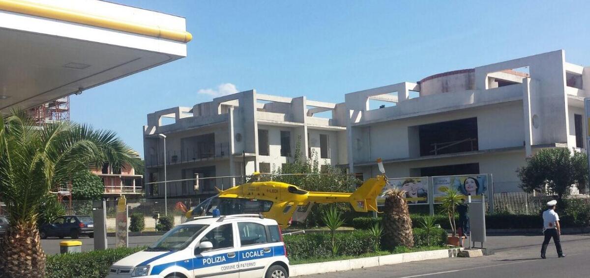 Paternò, pedone investito da un furgone - 