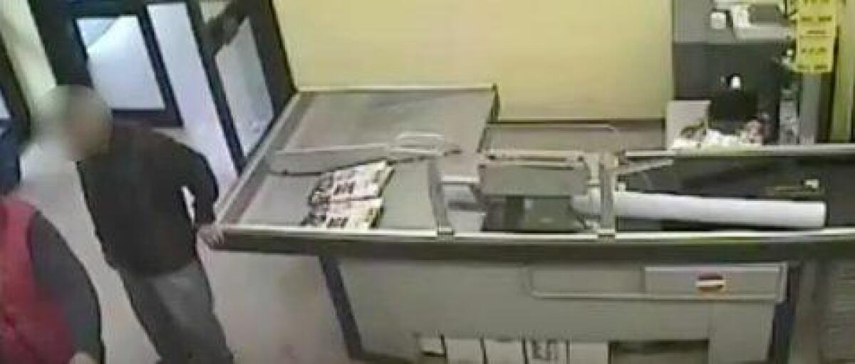 Il video che incastra il rapinatore - 