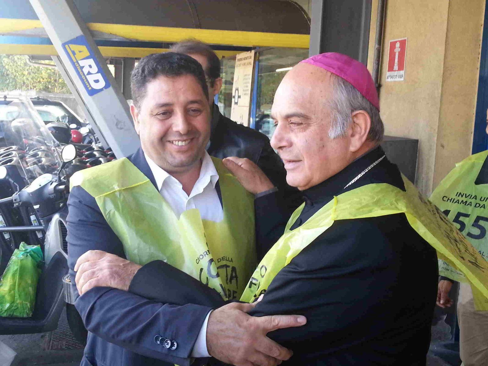 foto-colletta-labbraccio