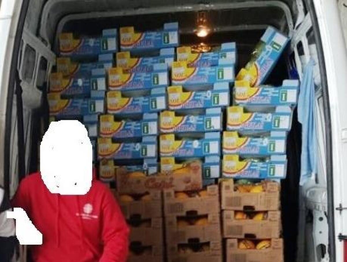 Rompe i sigilli del box e continua a vendere: i carabinieri di Paternò denunciano uomo ritenuto vicino ai Santapaola - 