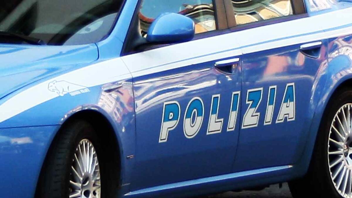 CATANIA LA POLIZIA DI STATO EVITA UNA STRAGE - 