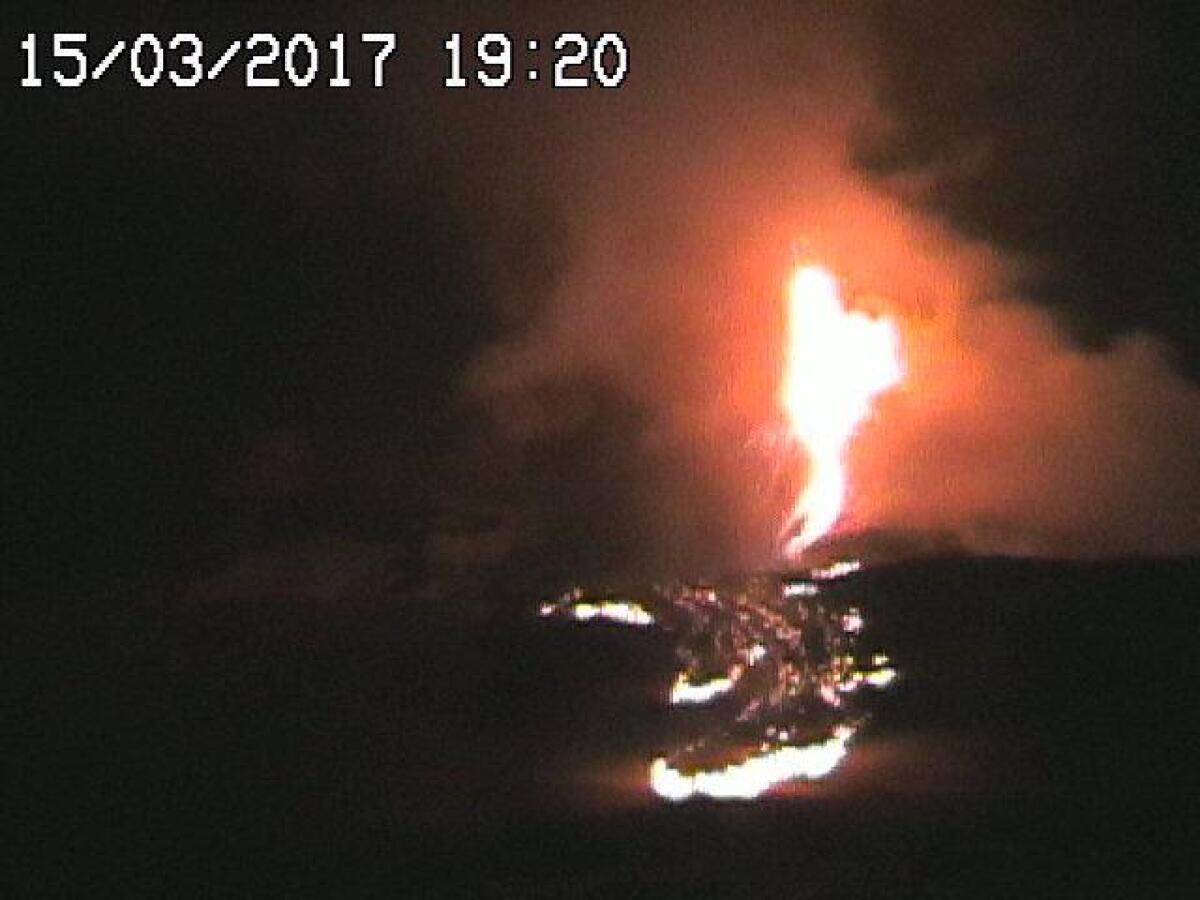 Etna: l’attività si intensifica, aumento del tremore vulcanico - 
