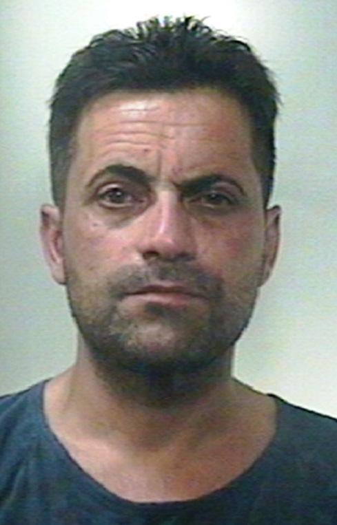 Rapinavano i benzinai di tutta Catania e provincia: 6 arresti