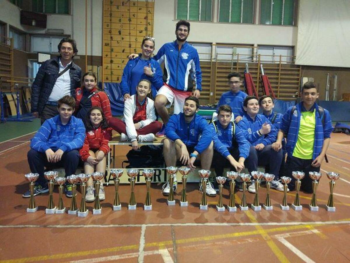 GRANDISSIMI RISULTATI PER "LE RACCHETTE PATERNO'" - 