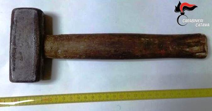 PERCOSSE E LESIONI ALLA FIDANZATA: ARRESTATO 22 DI MISTERBIANCO