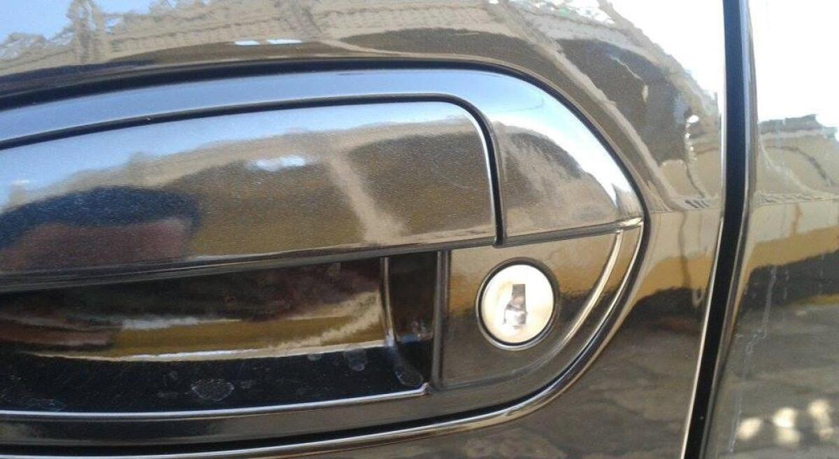 DINTORNI: DENUNCIATI STAVANO TRASPORTANDO PARTI D AUTO RUBATA - 