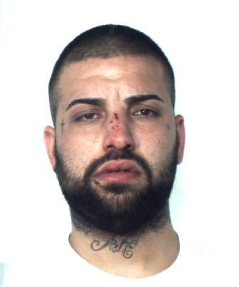 NON SI FERMANO ALL'ALT NASCONDEVANO UN MITRA GIOCATTOLO