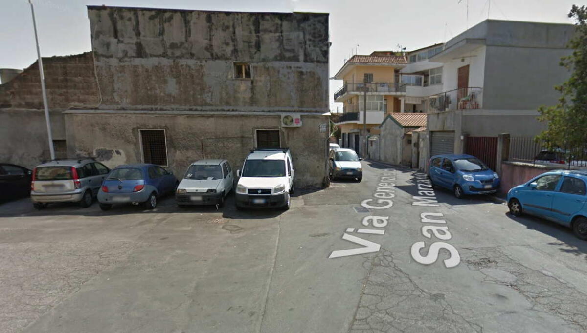 CATANIA: STUDENTE AGGREDITO PER AVER OSTACOLATO LE MANOVRE DI PARCHEGGIO A UN PREGIUDICATO - 