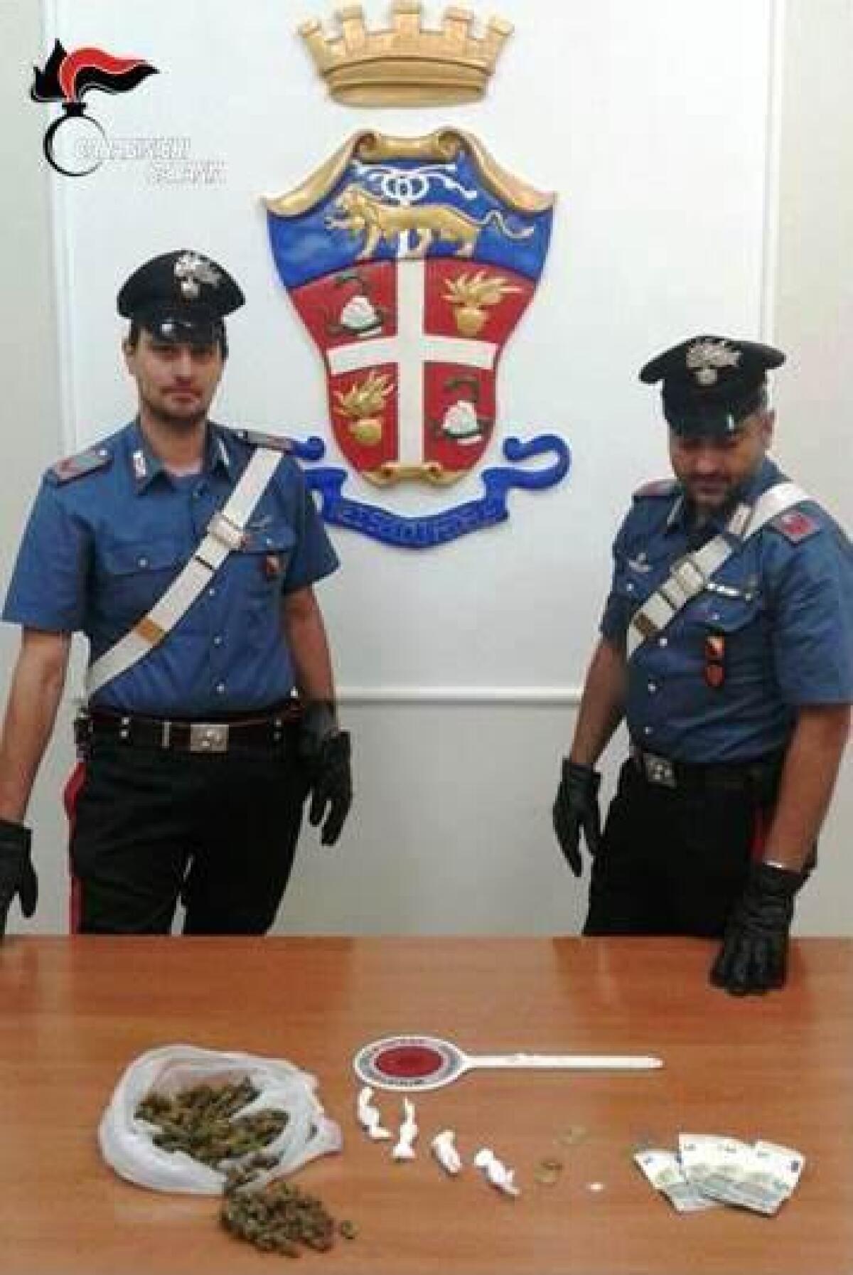 PATERNO' ARRESTATO 21 ENNE PER SPACCIO DI DROGA - 