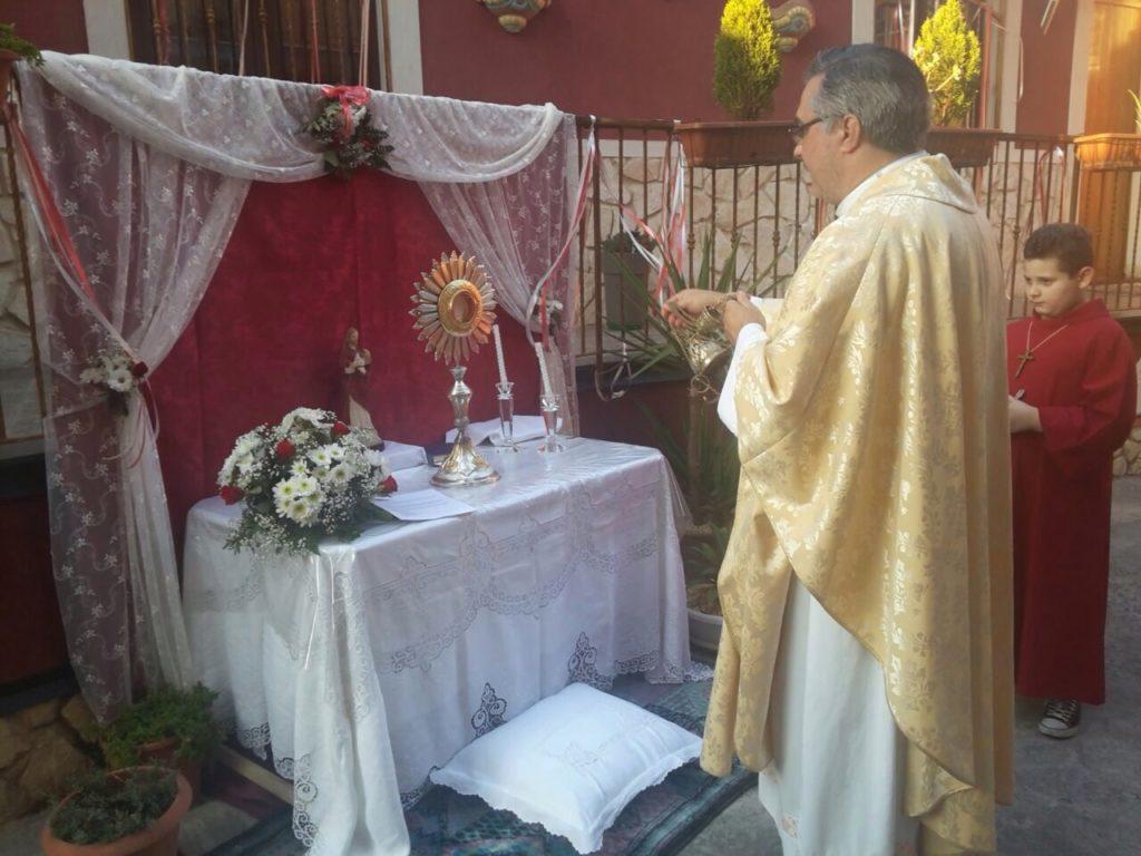 PARROCCHIA DI SAN MICHELE: GIORNATA EUCARISTICA - FOTO