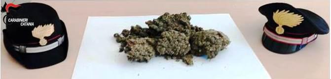 SAN GIOVANNI LA PUNTA: MEZZO CHILO DI ERBA IN CASA ARRESTATO UN 43ENNE