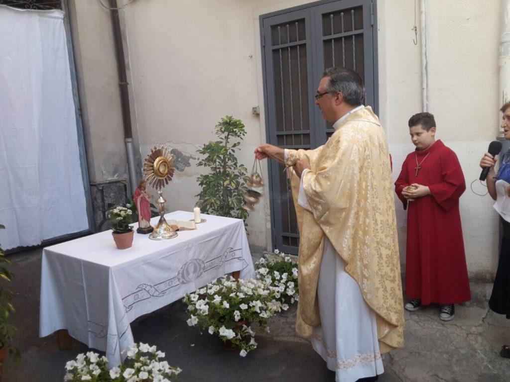 PARROCCHIA DI SAN MICHELE: GIORNATA EUCARISTICA - FOTO