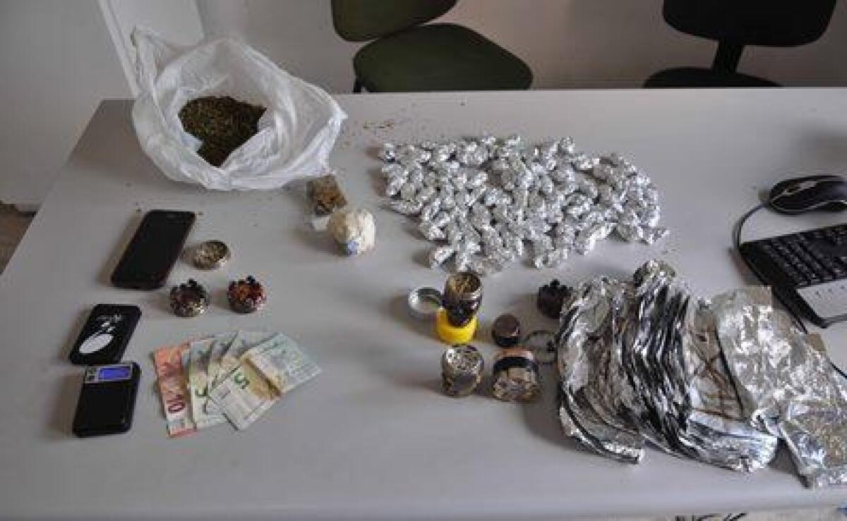 ADRANO: DROGA NEGLI SLIP E IN CASA, ARRESTATO 26ENNE - 