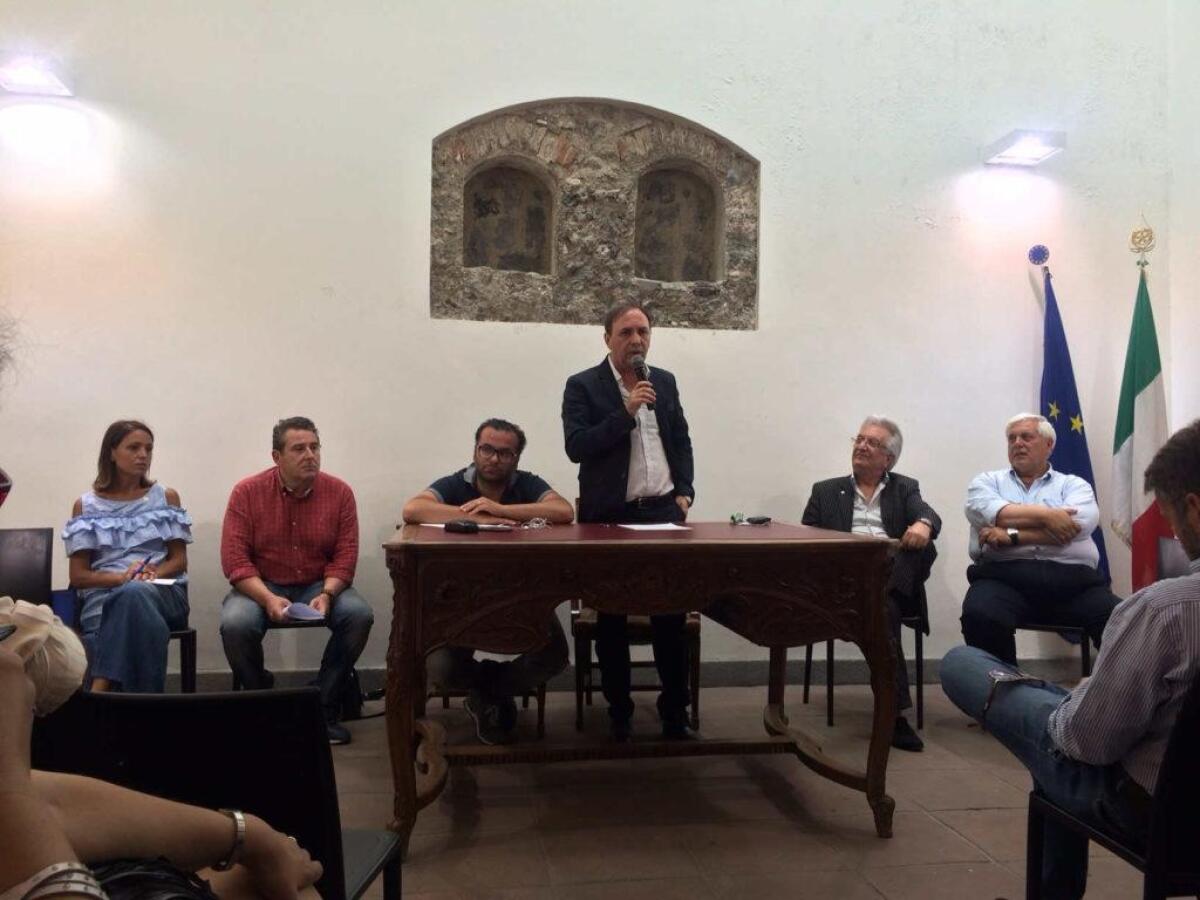 PATERNÒ, IN ARRIVO 150 NUOVE TOMBE PER I CIMITERI - 