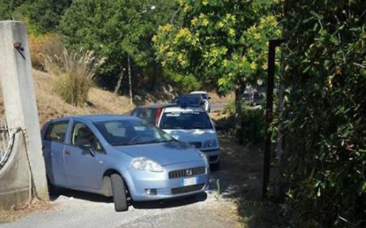 CASTEL’UMBERTO: IL SINDACO BLOCCA L’ACCESSO ALL’HOTEL A 30 MIGRANTI - 