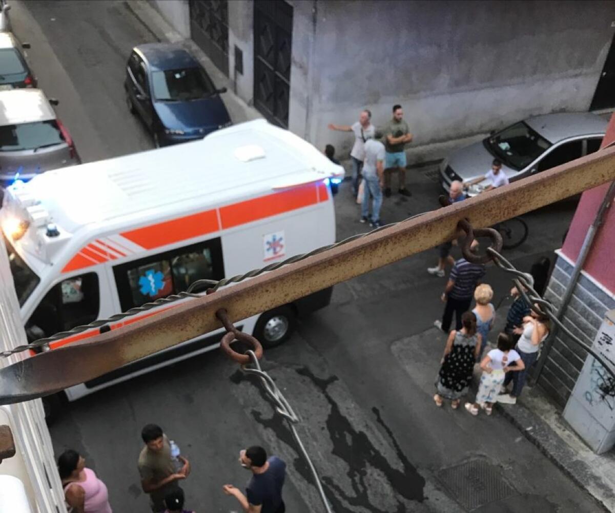 PATERNO': SCONTRO TRA DUE SCOOTER - 