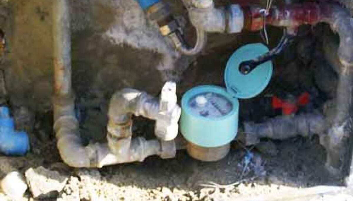 SANTA MARIA DI LICODIA: FURTO D’ACQUA POTABILE, 3 ARRESTI E 5 DENUNCE - 