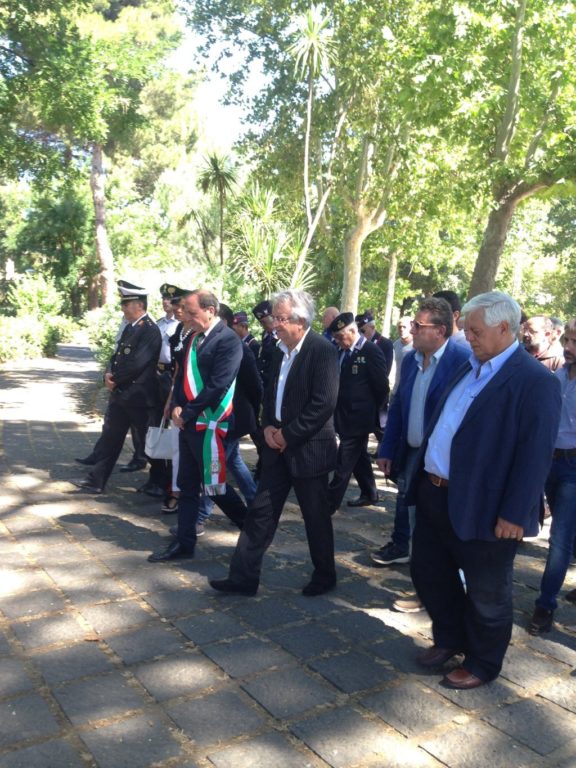 74 ANNI FA I TRAGICI BOMBARDAMENTI SU PATERNÒ - FOTO