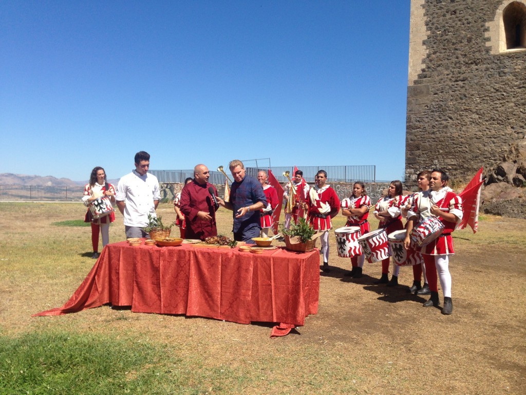 LE TELECAMERE DI RAIUNO A PATERNO' - FOTO E VIDEO