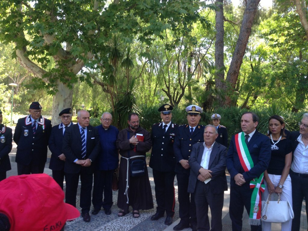74 ANNI FA I TRAGICI BOMBARDAMENTI SU PATERNÒ - FOTO