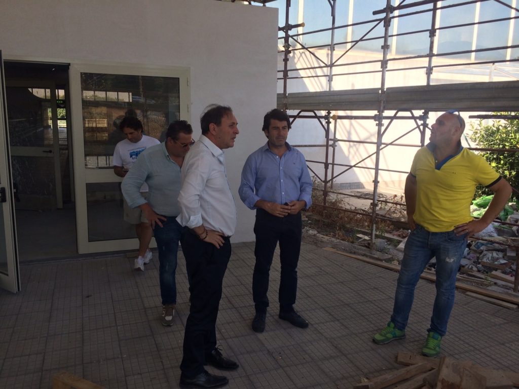 PATERNÒ: SOPRALLUOGO DEL SINDACO ALLA PISCINA COMUNALE
