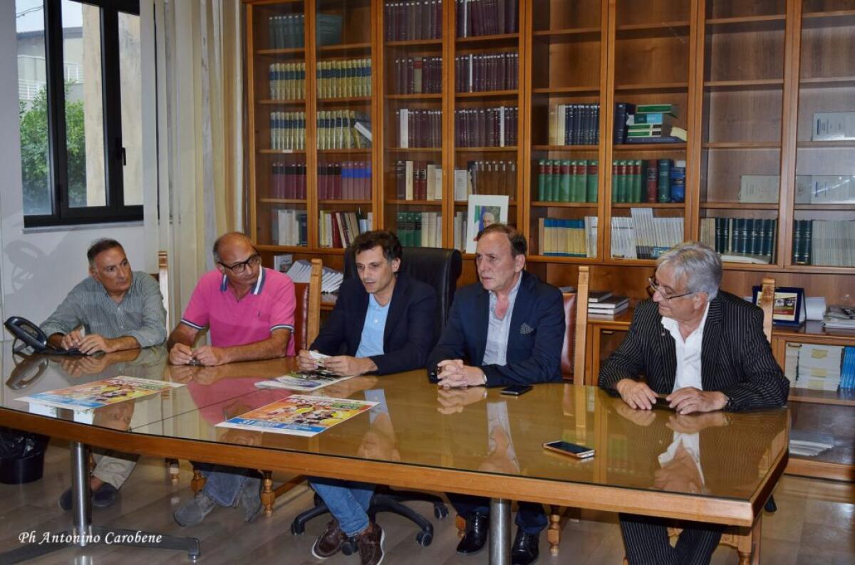 PATERNÒ, PRESENTATO IL PROGRAMMA DEGLI EVENTI DI FINE ESTATE - 