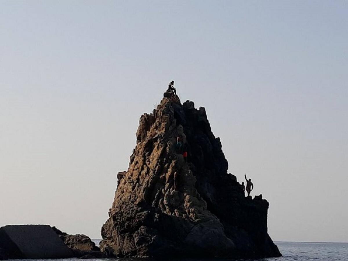 TRAGEDIA A CAPO D’ORLANDO, MUORE 14ENNE CADUTA DAGLI SCOGLI - 