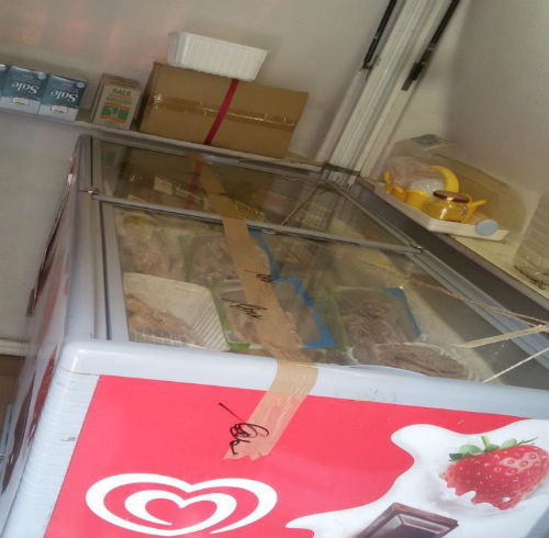 REGALBUTO: SEQUESTRATO 100 KG DI ALIMENTI IN CATTIVO STATO DI CONSERVAZIONE IN UN LOCALE