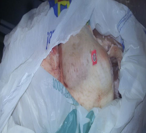 REGALBUTO: SEQUESTRATO 100 KG DI ALIMENTI IN CATTIVO STATO DI CONSERVAZIONE IN UN LOCALE