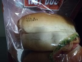 CATANIA: CHIUSA PANINERIA, ALIMENTI SCADUTI E BLATTE - FOTO