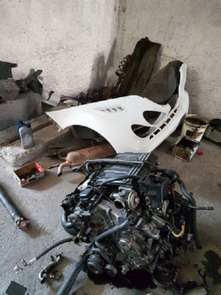 CATANIA: SCOPERTI MECCANICI ABUSIVI, SCATTANO LE SANZIONI - LE FOTO