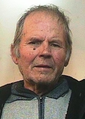 TRECASTAGNI: RUBA LASTRE DI PIETRA LAVICA  FINISCE IN MANETTE